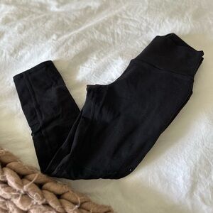 Alo Yoga cropped leggings